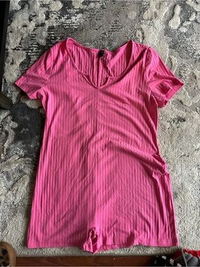 SHEIN Pink Ribbed V-Neck Short Sleeve Top